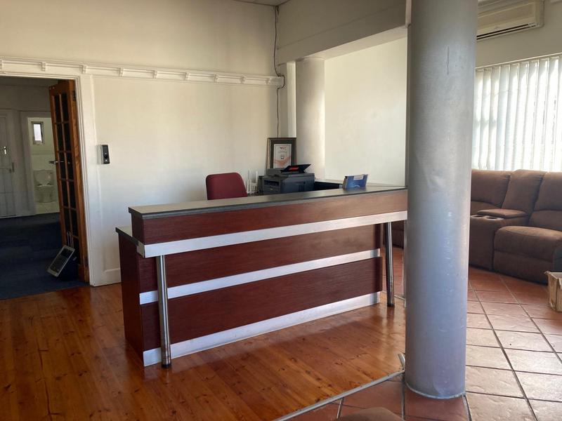 To Let Commercial Property for Rent in Newton Park Eastern Cape